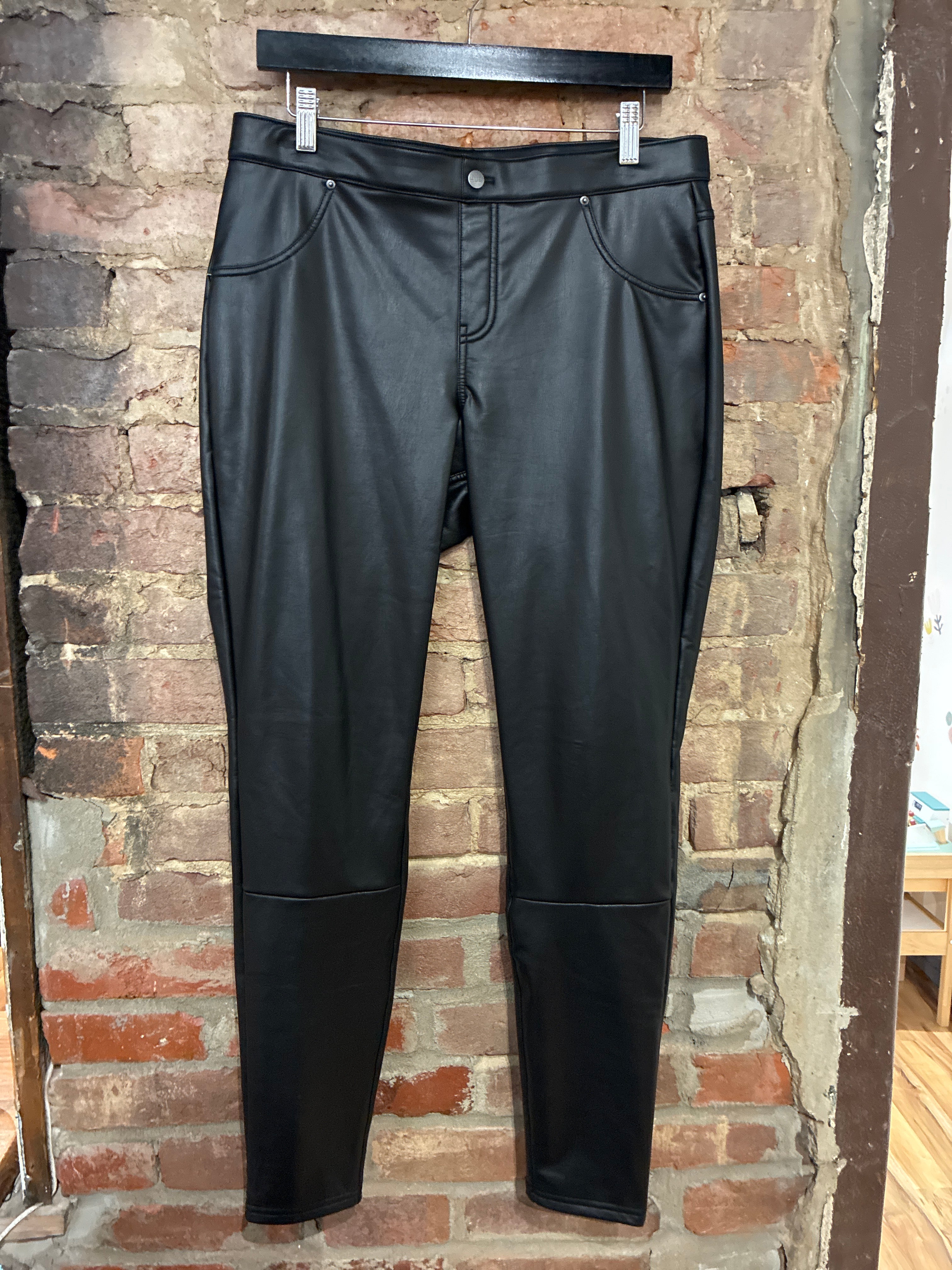 HUE Black Pleather Pants L