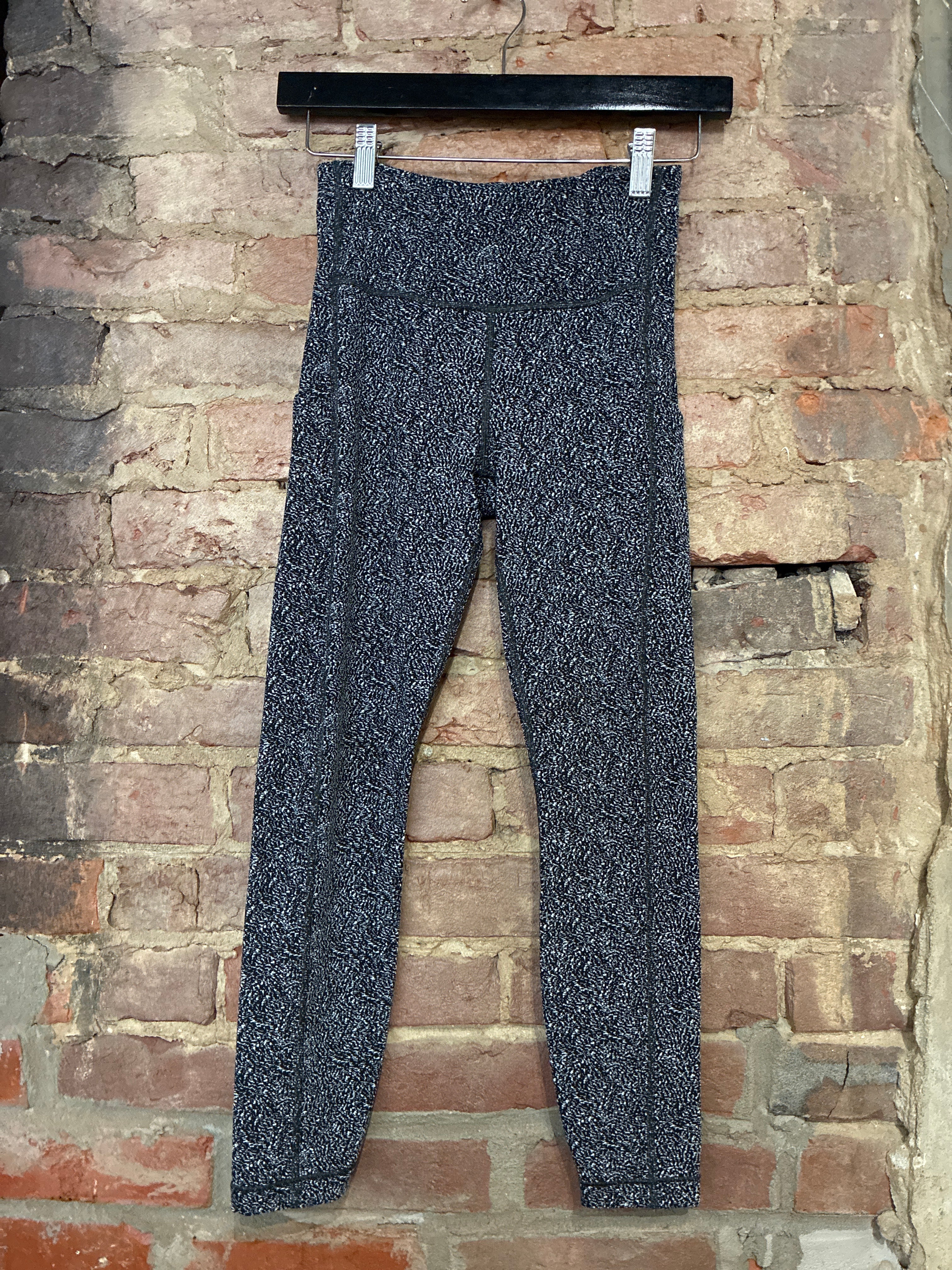 Athleta B&W Marble Leggings XS