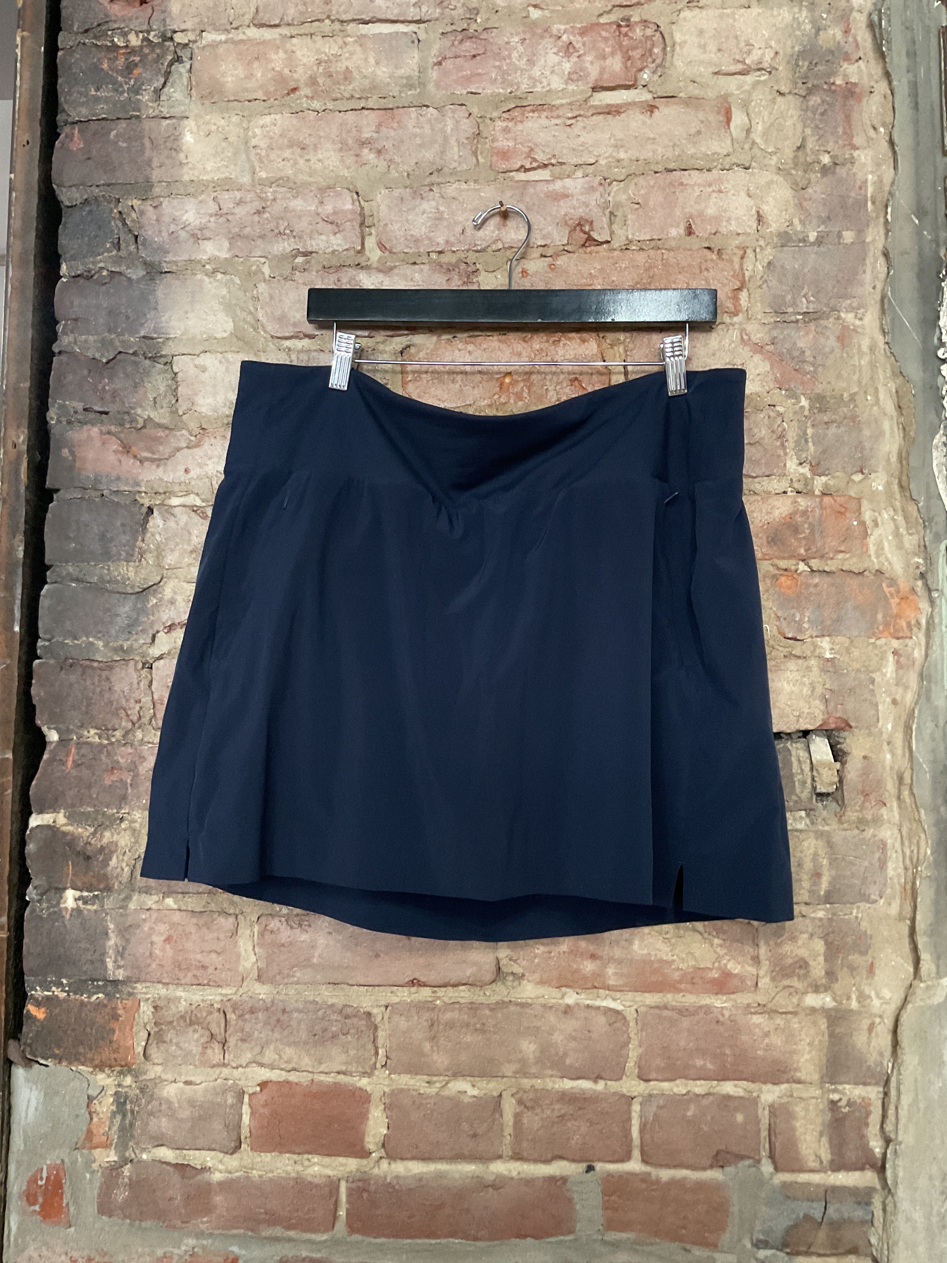 Navy Athleta Soho Skort - 18
