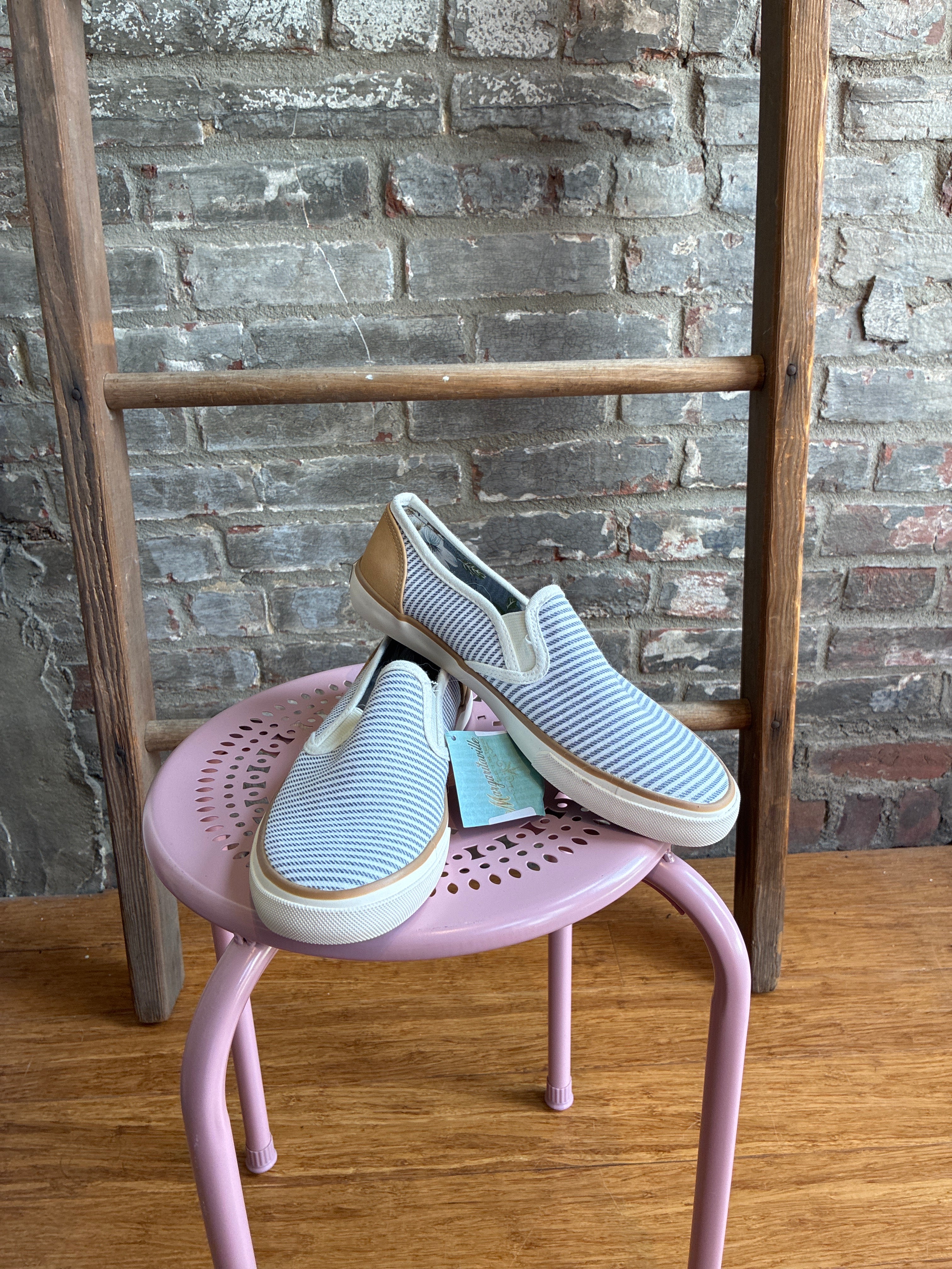 NWT Margaritaville Boat Shoes - 7.5