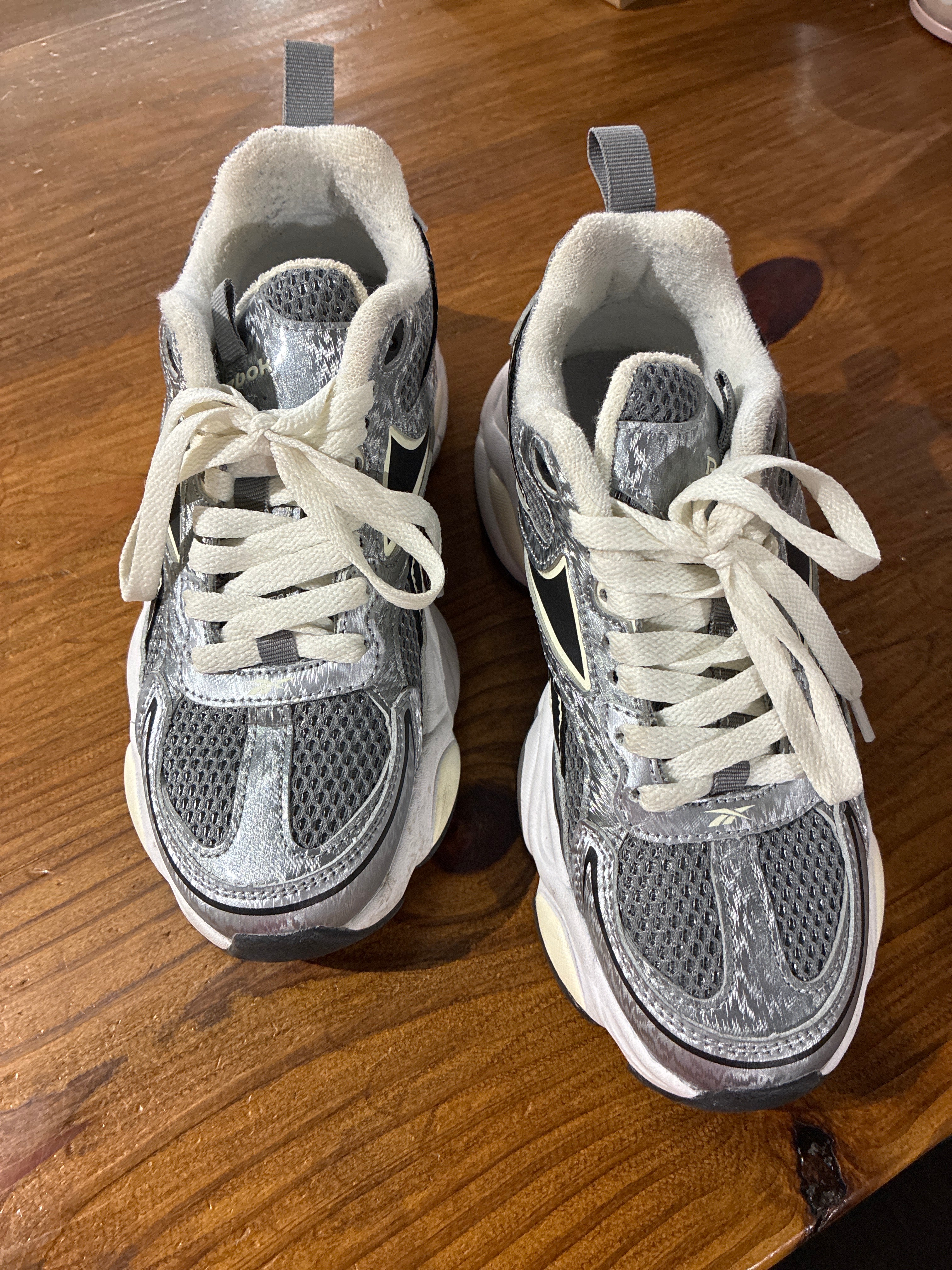 Reebook Royal Charge Shoe