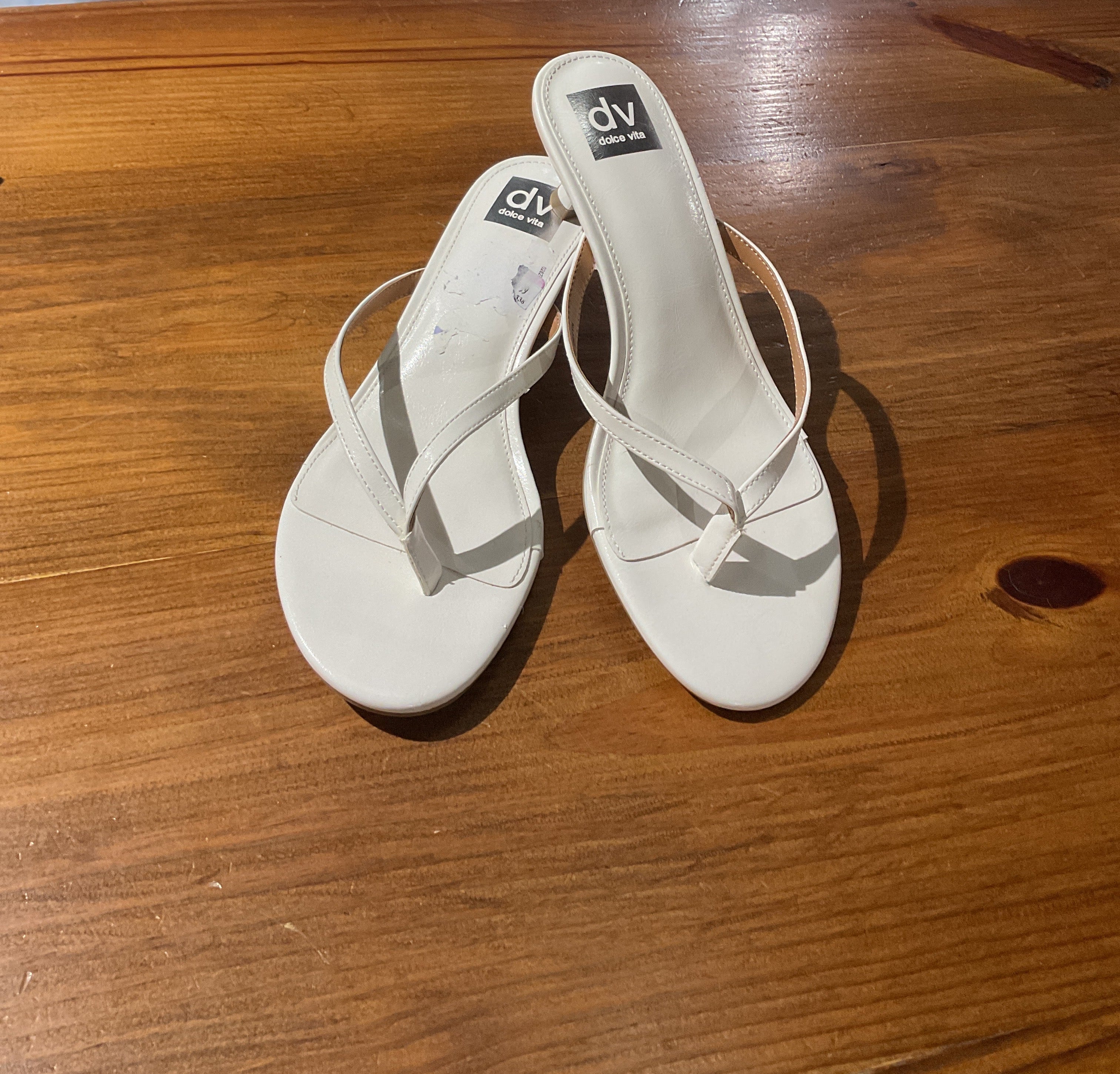 Dolce Vita White Heeled Flip Flop 8.5