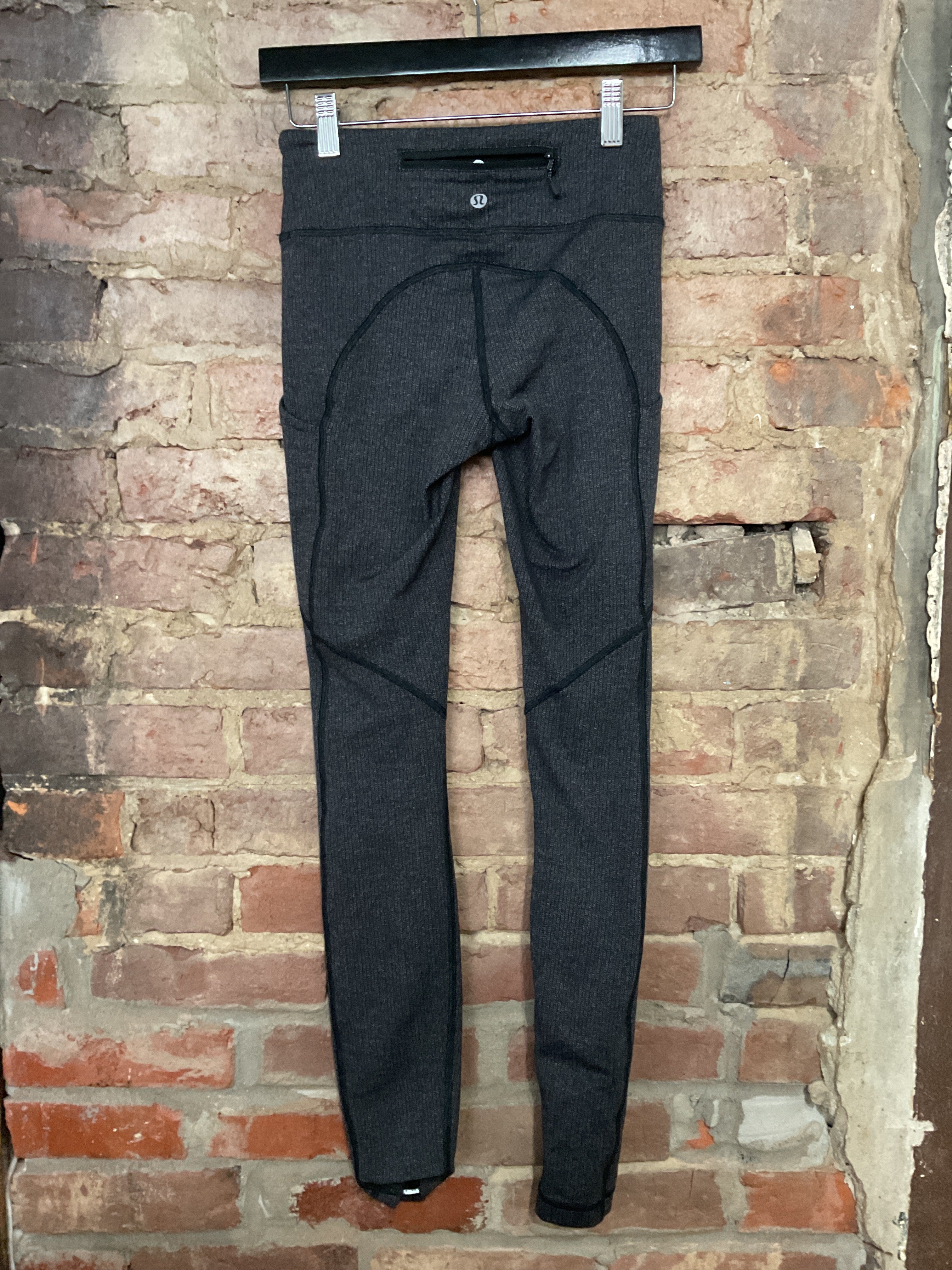 Lululemon Charcoal Heathered Speed Tight Size 2