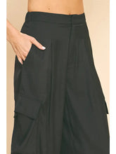 Load image into Gallery viewer, Relaxed Fit Cargo Pants - Black