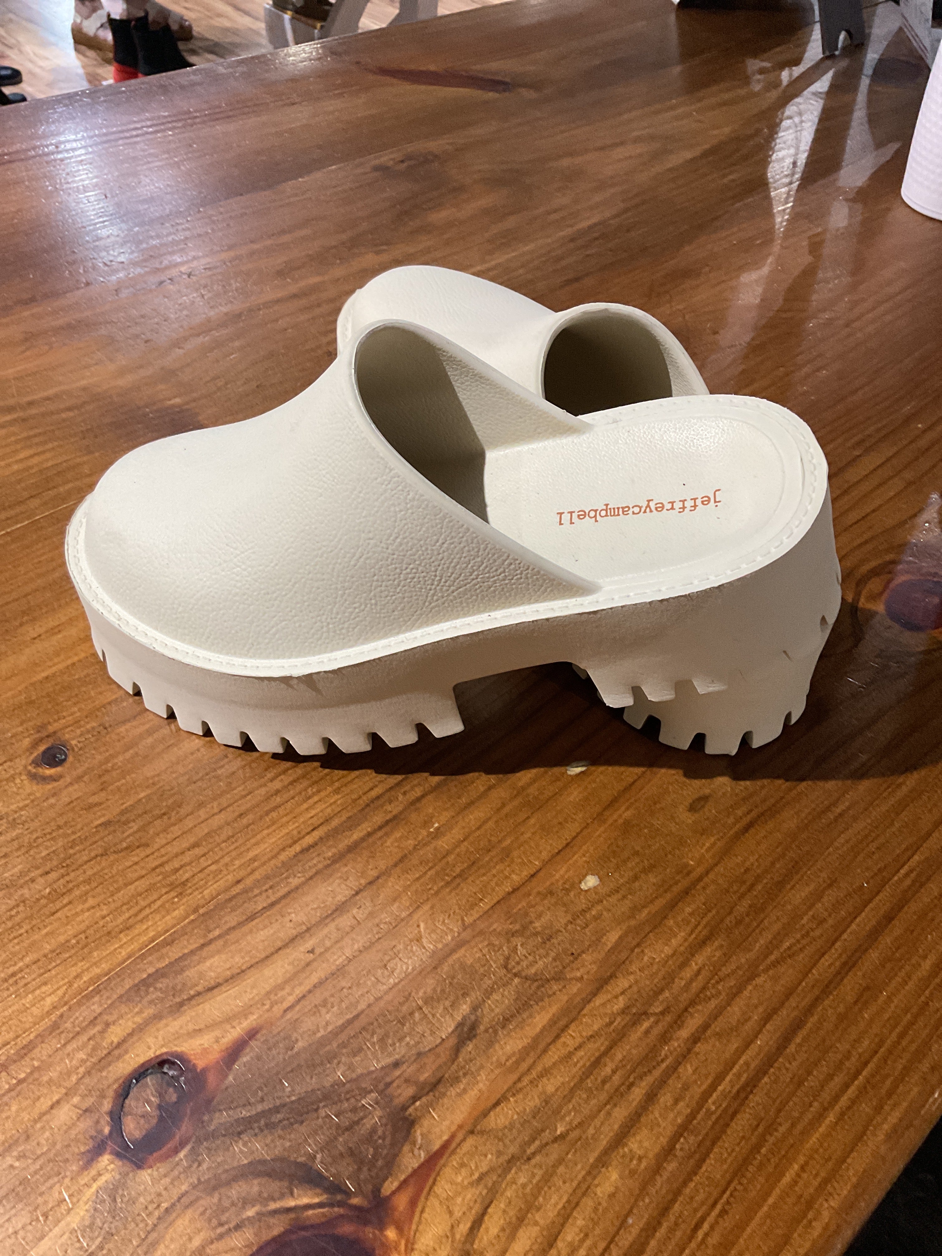 Jeffrey Campbell Clogge Platform Mule in Cream – Six Sisters