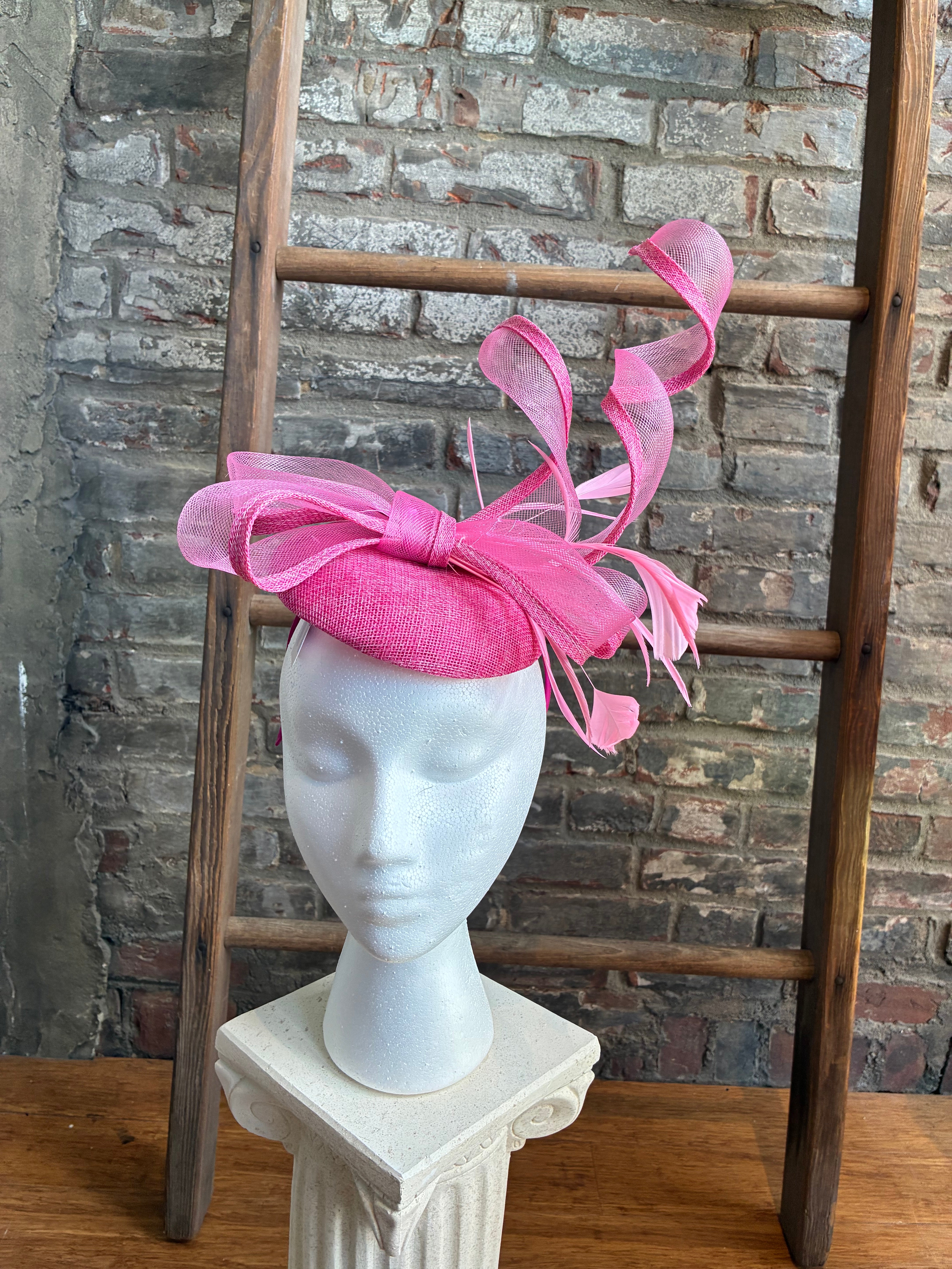 Whimsy Twist Fascinator