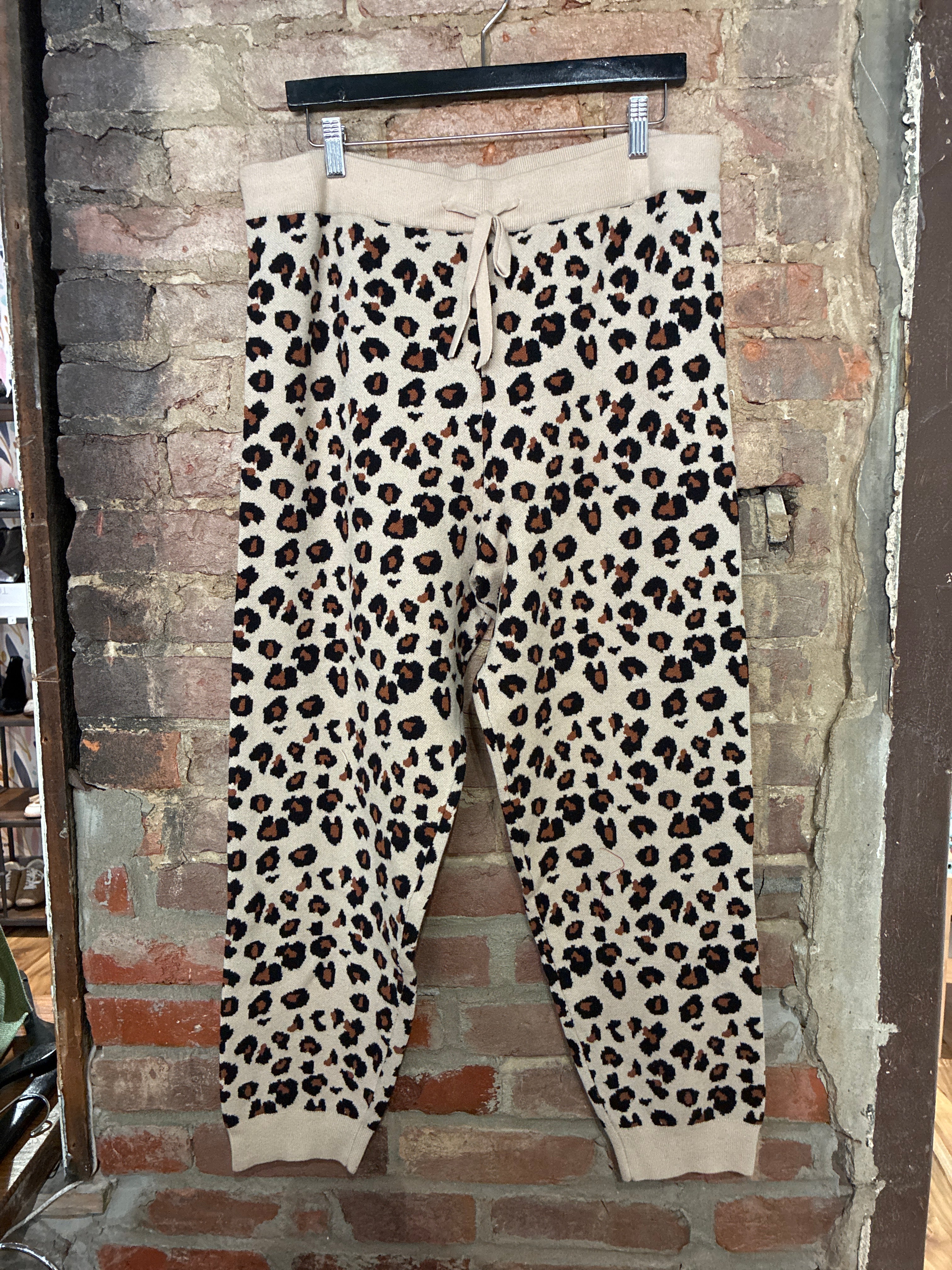 Leopard Knit Pants 1X