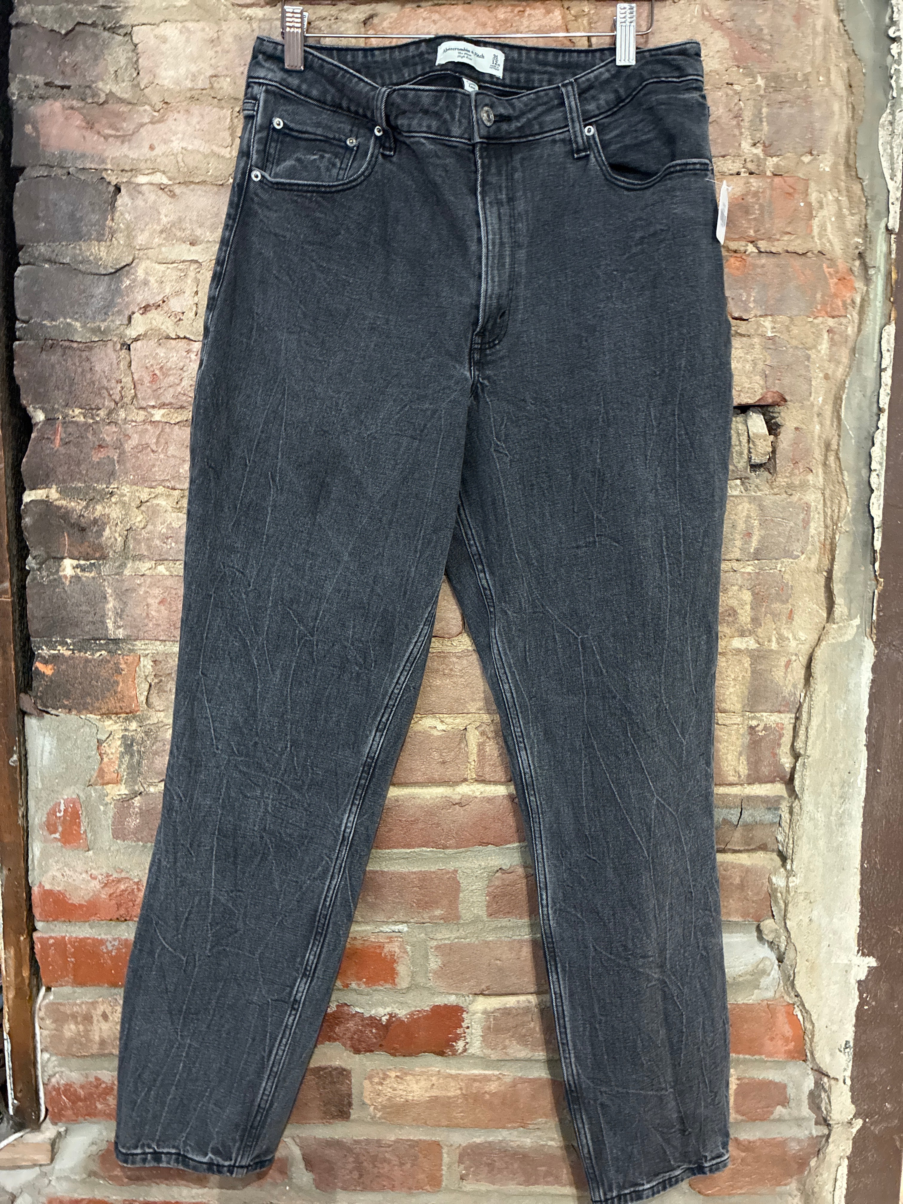 A&F Black High Rise Mom Jeans 12