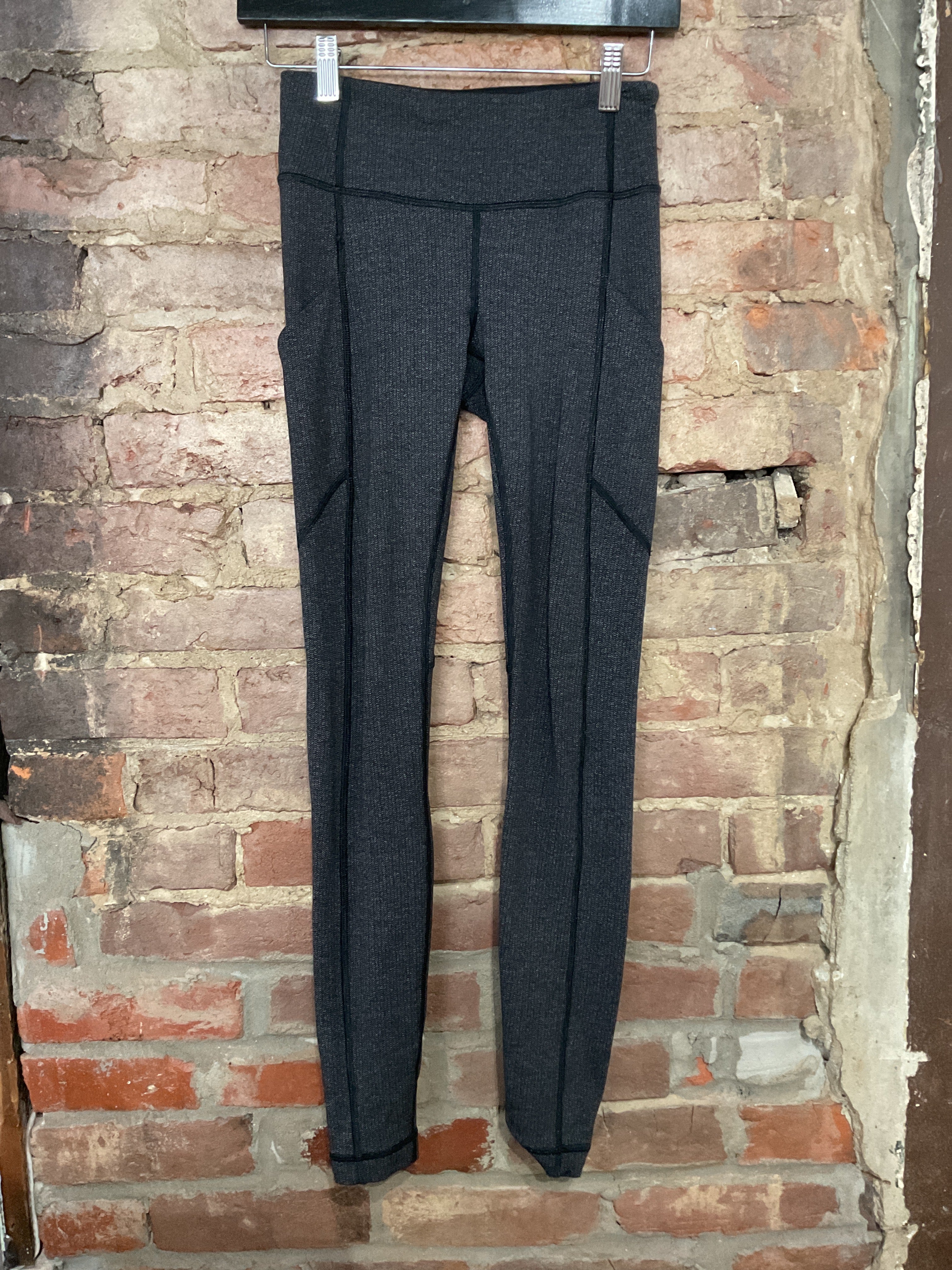Lululemon Charcoal Heathered Speed Tight Size 2