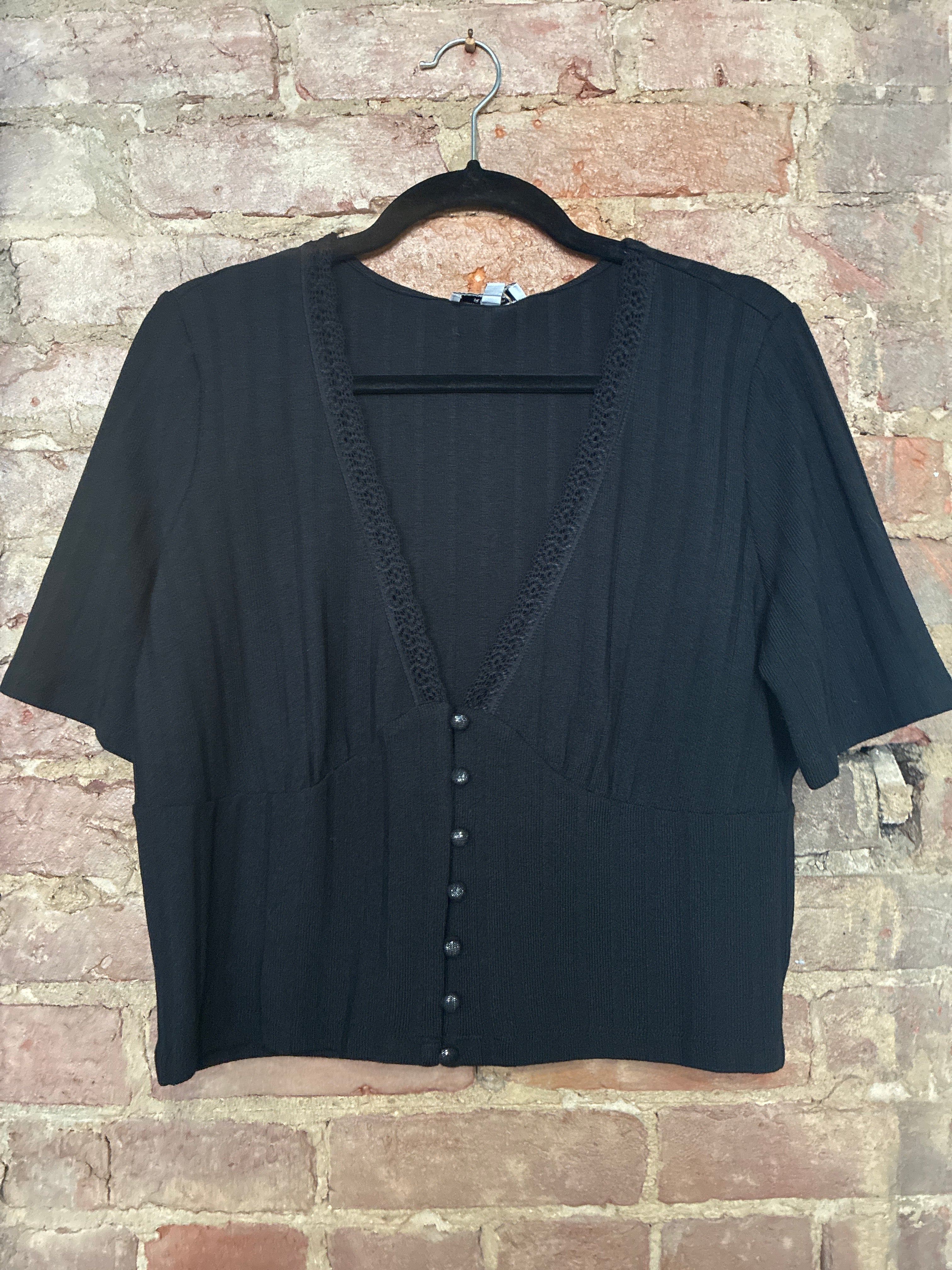 RIHOAS Black Lace Trim V-neck Top