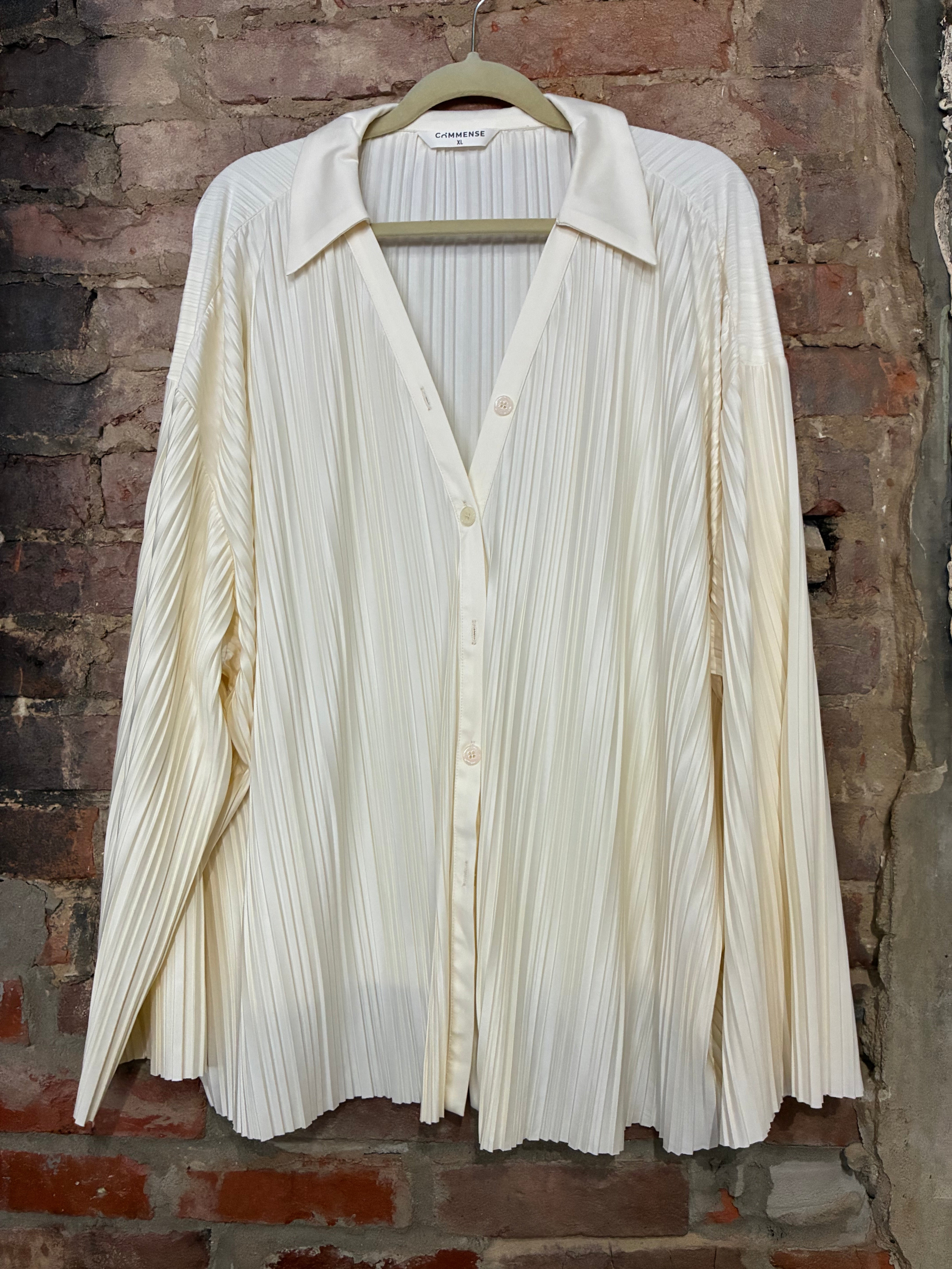 Commense Cream Button Up Blouse