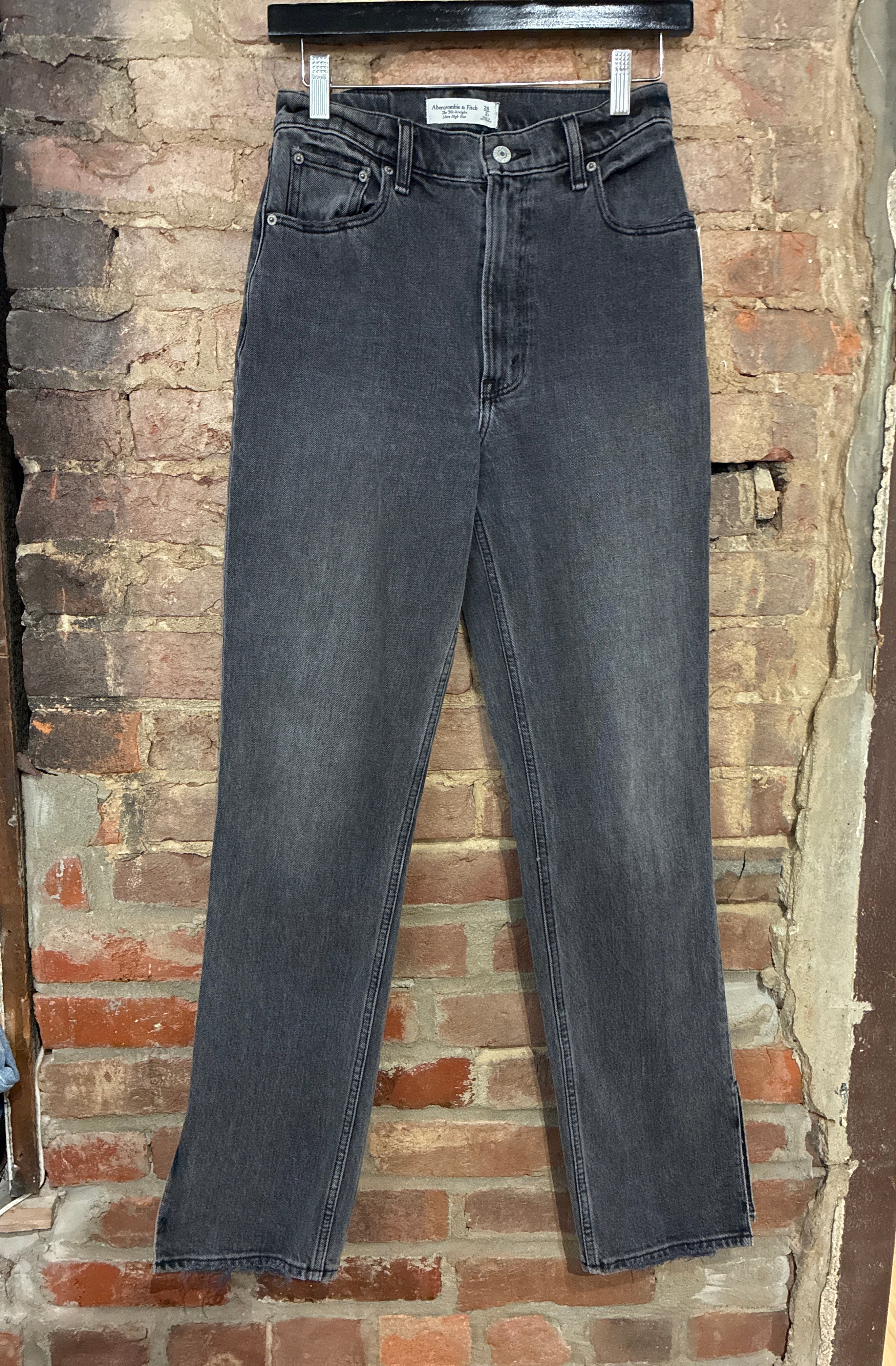 A&F 90s Straight High Rise 26/2 Black