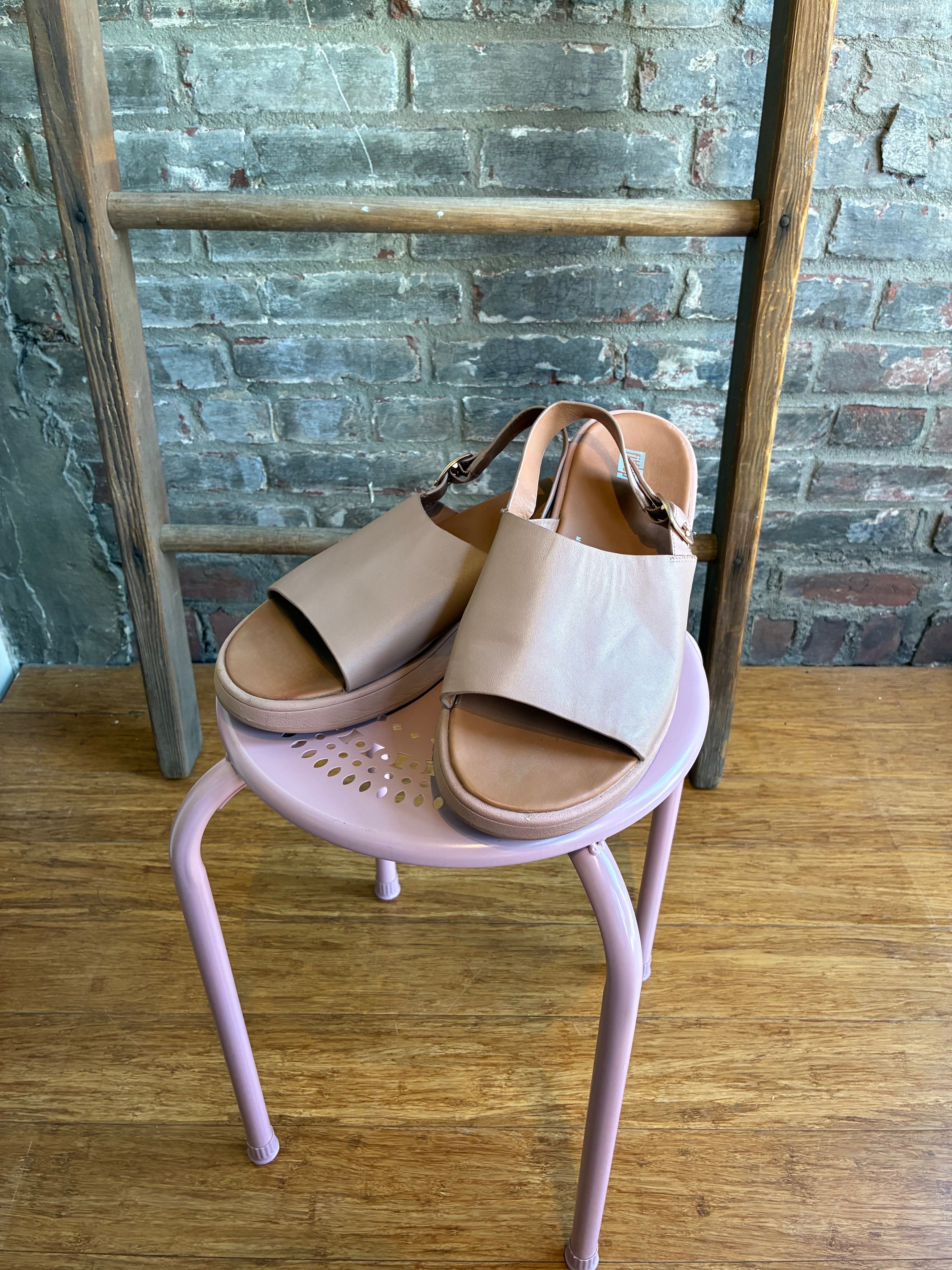 FitFlop Tan Slingback Sandal 11
