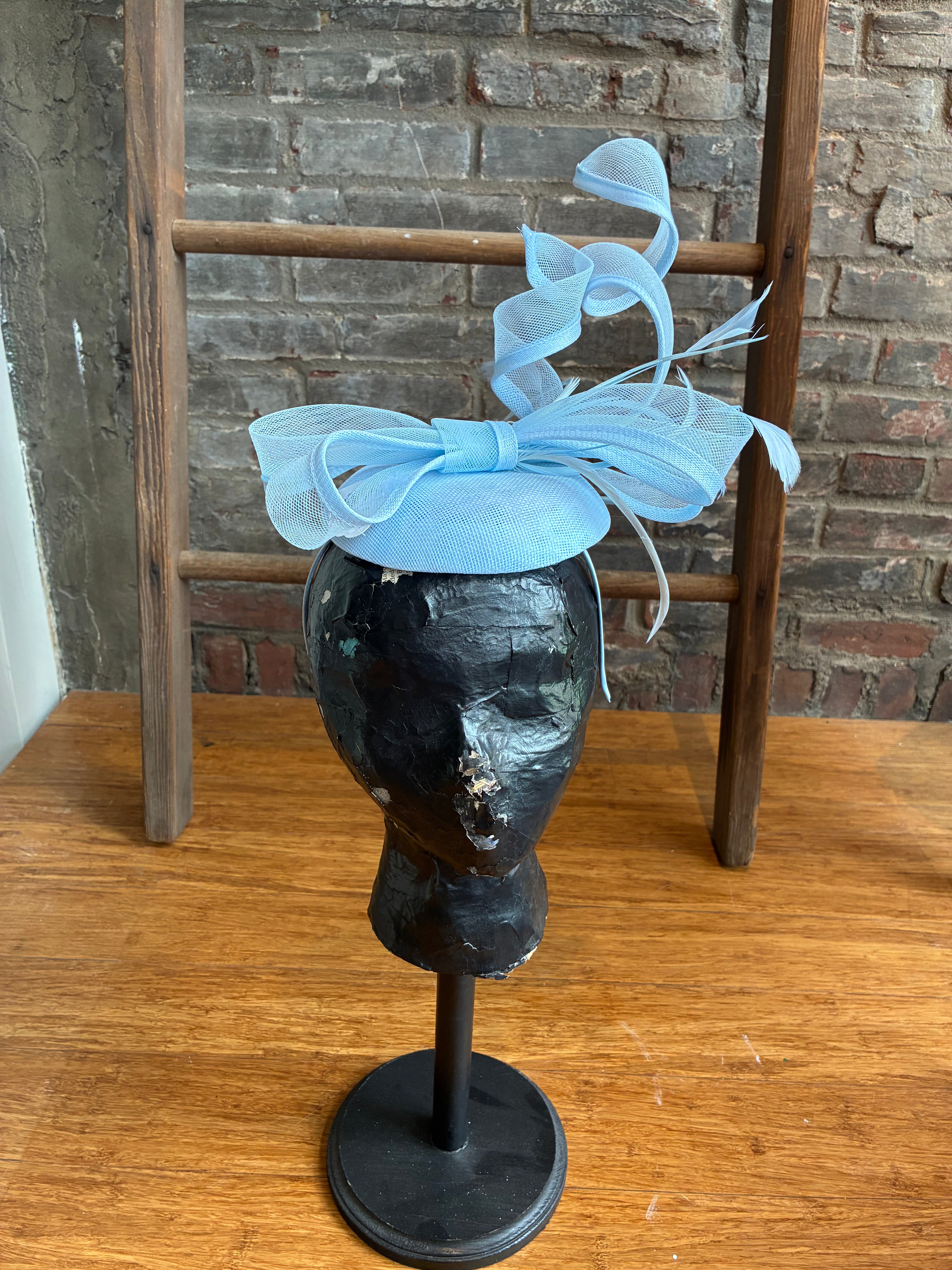 Whimsy Twist Fascinator
