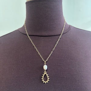 Julie Studded Metal Teardrop Delicate Necklace in Worn Gold