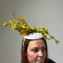 Load image into Gallery viewer, Austin Fascinator