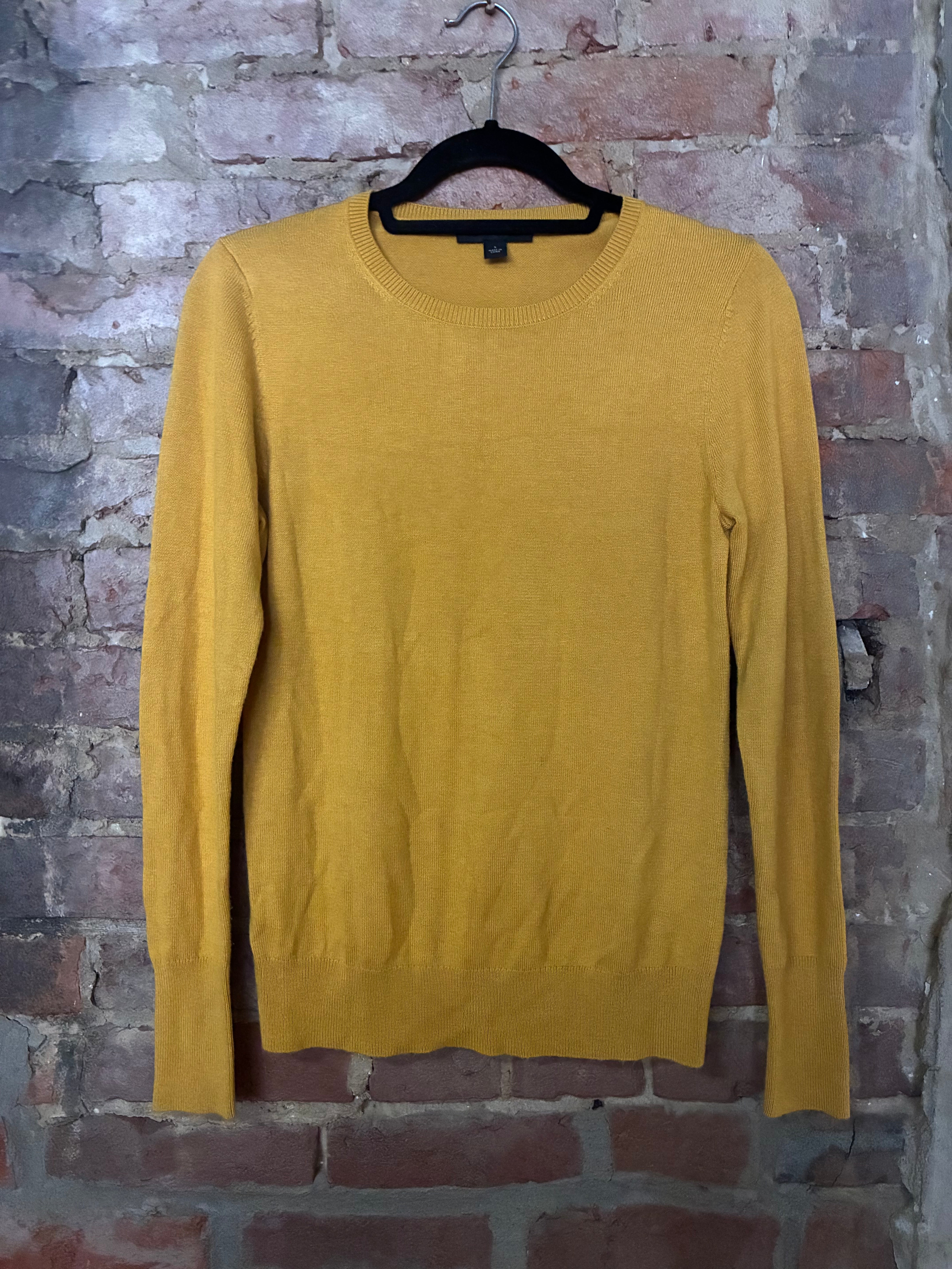 Ann Taylor Mustard Crewneck Sweater S