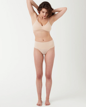 Load image into Gallery viewer, SPANX Undie-tectable® Thong