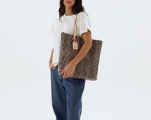 Load image into Gallery viewer, Dizzy Consuela Market Tote